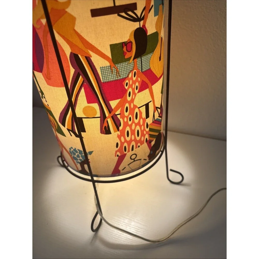 Vtg Tonner Dolls Fashion Wardrobe Print Lamp MCM Modern Century 50s Kitsch